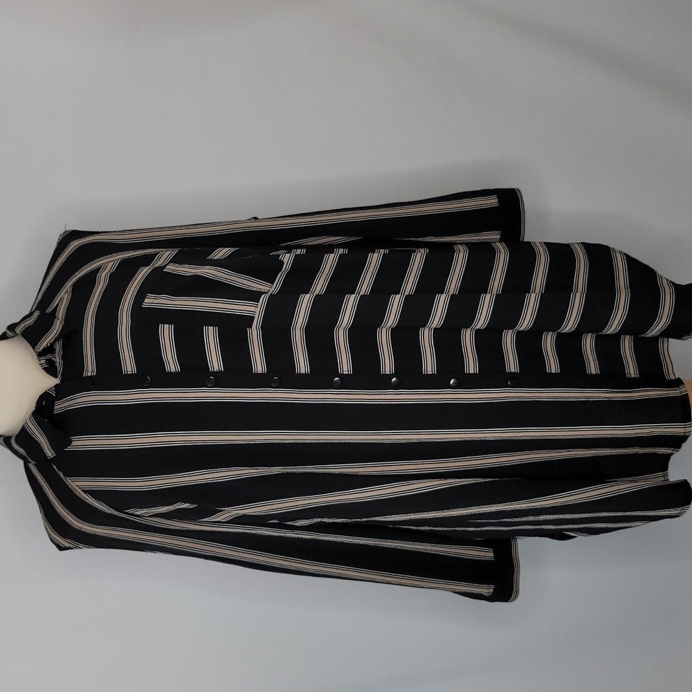 Unique Spectrum Black Stripe Button Down Tunic